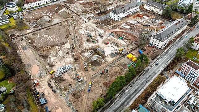 Blick auf das Wohnquartier Oberer Brühl in Villingen, im Vordergrund die Richthofenstraße. Noch immer liegen die Neubaubereiche brach. ...