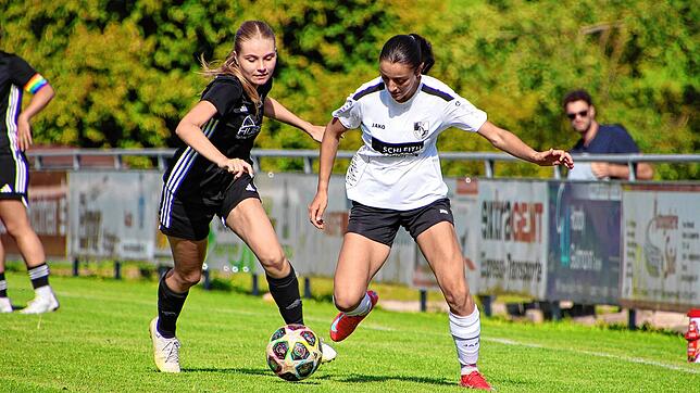 Landesliga-Derby: Schon am 4. Oktober trifft Finja Voelkel (rechts) mit Aufsteiger SV Waldhaus erneut auf Jana Pichler, die bei ...