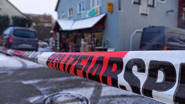 Bei dem Tötungsdelikt im Megamix am Samstag hatte der 47-jährige Tatverdächtige eine Waffe benutzt, die er auf illegalem Wege erworben ...