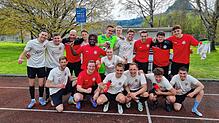 Stehen nach dem 2:1-Sieg beim AFC Rinia Singen im Halbfinale des Bezirkspokals: Die Bezirksliga-Fußballer des SV Deggenhausertal.