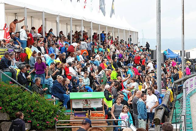 Volles Haus und volle Ränge beim neuerlichen Showabend im Rahmen des Festes der Pferde.