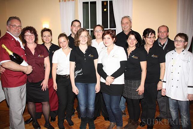 Das Team bei der Eröffnung im Januar 2012.