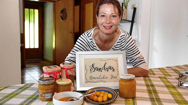 Mit selbstgekochten Marmeladen verwöhnt Sandra Krößmann ihre Gäste im Bed&nbsp;&&nbsp;Breakfast &bdquo;The Crossing&ldquo; in Hausen im ...