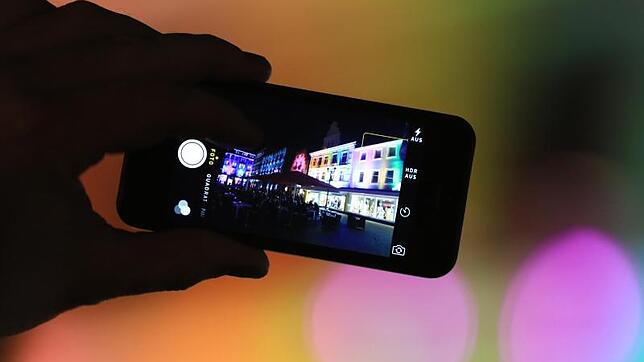Viele Menschen verdienen ihr Geld mit Mikrojobs im Internet. Sie testen Apps, fotografieren Supermarktregale oder machen, was Firmen ...