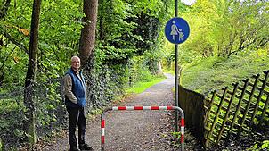 Das Schild zeigt es: Der Königsweg ist Fußgängern vorbehalten. Rolf Milz kennt die Realität: Viele Radler ignorieren das Fahrverbot, was ...