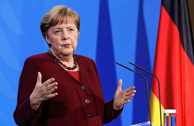 Bundeskanzlerin Angela Merkel spricht bei einer Pressekonferenz. „Das Ende ihrer Kanzlerschaft im Jahre 2021 ist ein starkes ...