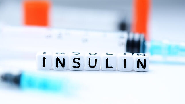 Insulin ist ein lebenswichtiges Hormon, das im Körper unter anderem den Zuckerhaushalt steuert.
