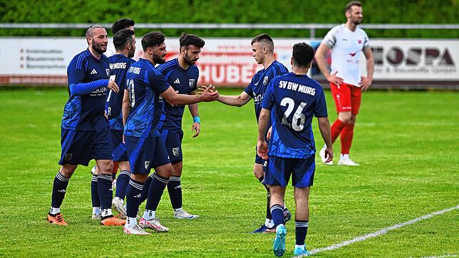 Bild : SV Blau-Weiß Murg gewinnt mit 2:1 gegen den SV Jestetten – und wir haben Fotos!