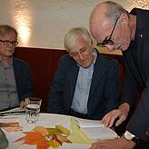 Eggert Blum, Wolf-Ulrich Strittmatter und Oswald Burger (von links) bei ihrer Lesung im "Knallaktiv-Café".