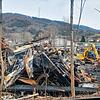 Blick auf das abgebrannte Gebäude der Firma Tschamber im Wehra-Areal von der Industriestraße aus: Die Firma wurde von dem Großbrand ...