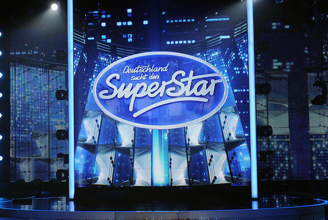 „Deutschland sucht den Superstar“ (DSDS) mit Kult-Juror Dieter Bohlen gilt als die Mutter der Gesangs-Castingshows im deutschen ...