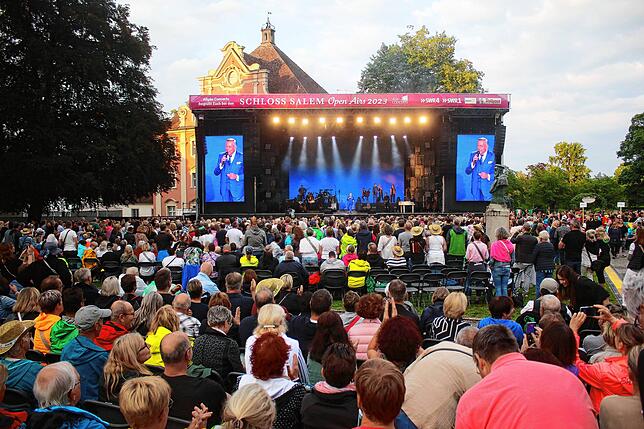 Gut besucht auch das Konzert von Roland Kaiser auf dem Schlossplatz.