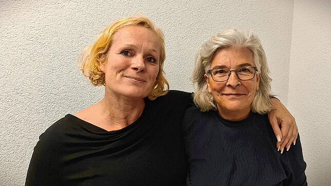 Die neuen Vorstandsfrauen des AfD-Ortsverbandes Oberer Hegau: Simone Möller (47 Jahre) und Karin Pütz (65 Jahre) gewählt.