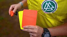 Gelbe und Rote Karten gab es am Wochenende bei den Spielen der Schwarzwälder Landesligisten.