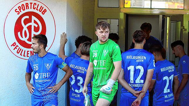 Bild : Rasantes 2:2 zwischen SC Pfullendorf und 1. FC Rielasingen-Arlen. Wir waren mit der Kamera dabei!