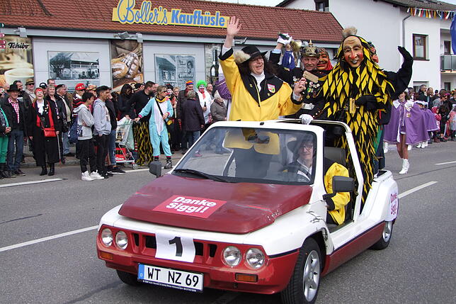 Bild 19: Bilder vom Fasnachtsumzug der Narrenzunft Bohnenviertel in Hohentengen am Hochrhein