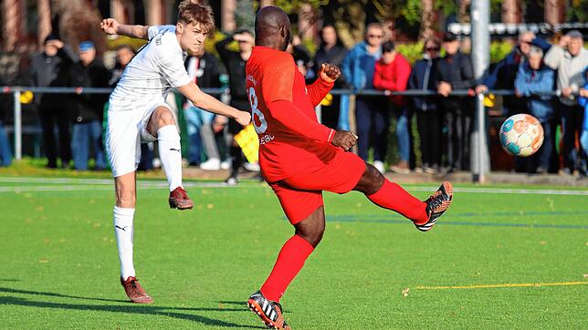 Bild : Die besten Bilder der Landesliga-Partie zwischen dem TSV Konstanz und dem SC Gottmadingen-Bietingen