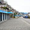 Die Straße Bütze in Sipplingen mit ihren Terassenhäusern und 95 Wohneinheiten, meist Zweit- und Ferienwohnungen. Durch das neue ...