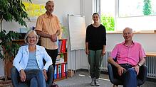 Doris Wilke und Leo Lensing von Pro Familia Konstanz sprechen mit Maleen Mack und Mathias Graf von Pro Familia Singen über den ...
