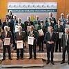 Die Geehrten der Ehrungsfeier des Blasmusikverbands Hochrhein für den östlichen Landkreis Waldshut in Lottstetten mit der Verbandsspitze ...