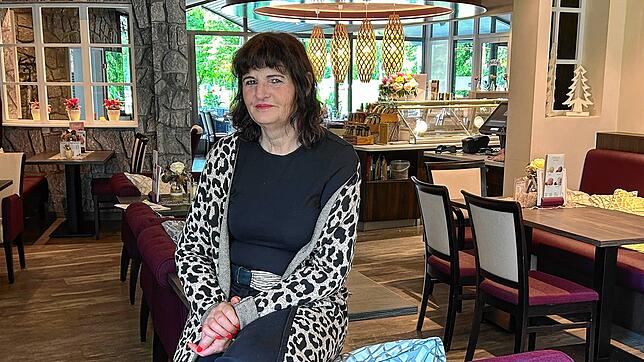 Carola Stern im Parkcafé. Zum Jahresende hört die langjährige Pächterin auf. Fotos: Ina Klietz