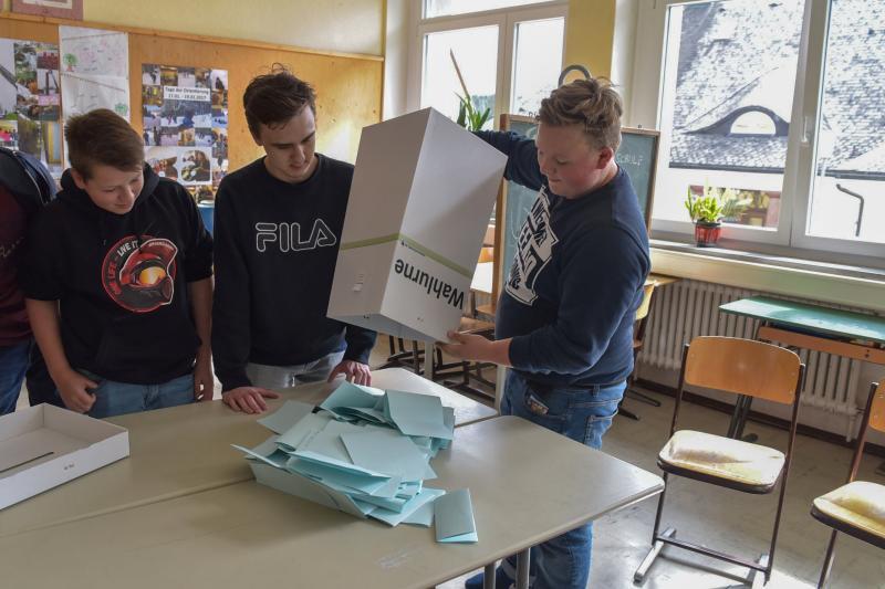 St. St. Schüler lernen den Wert der Wahl kennen