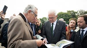 Kretschmann pocht auf eine enge Verständigung mit den Nachbarn und Freunden aus Frankreich.