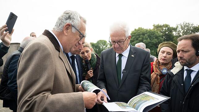 Kretschmann pocht auf eine enge Verständigung mit den Nachbarn und Freunden aus Frankreich.