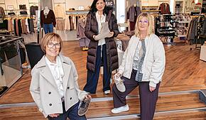 Bei Langer Mode ist der „Cosy-Look“ für die kühlere Jahreszeit angesagt, wie ihn Sonja Langer, Antonella Bosch und Birgit Hafner (von ...