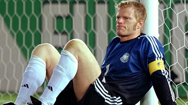 Ein einziger Fehler im WM-Turnier: Oliver Kahn ist fertig mit sich und der Welt nach dem 0:2 im WM-Finale 2002 gegen Brasilien.