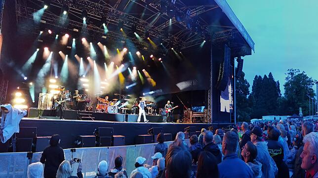 Fetter Sound vor traumhafter Kulisse.