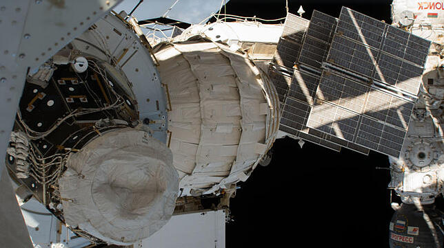 Noch im Test: Ein aufblasbares Wohnmodul an der Raumstation ISS.