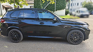 Einen BMW X5 mit Schweizer Zulassung hat der Zoll auf der Autobahn 96 sichergestellt.