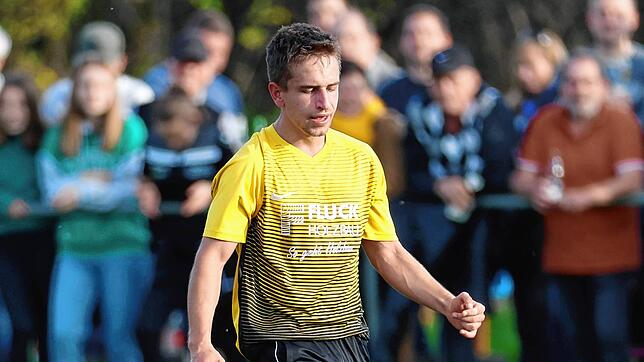 Nils Hewer wurde am Sonntag in Hondingen zum Derby-Held