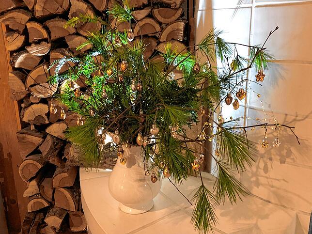 Dekorierter Weihnachtsstrauß von Charlotte Fröse in Görwihl.