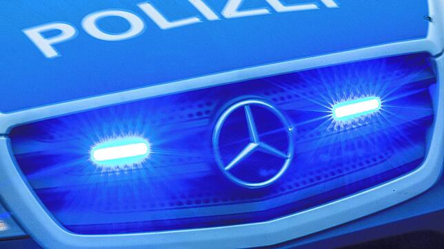 Bei einem Verkehrsunfall am Sonntagnachmittag zwischen Stetten a.k.M und Thiergarten wird ein Motorradfahrer mit schweren Verletzungen ...