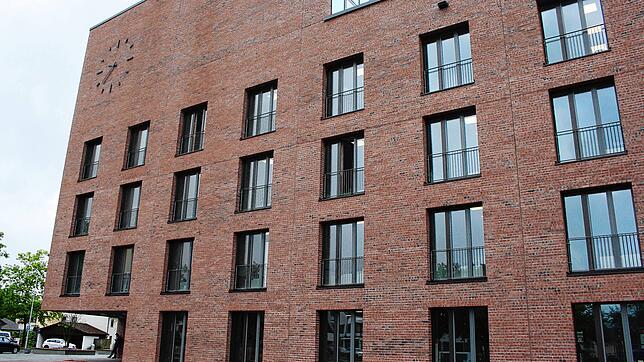 Das neue Salemer Rathaus kostete 12&nbsp;Millionen Euro. Das Gebäude konnte ohne Kreditaufnahme finanziert werden.