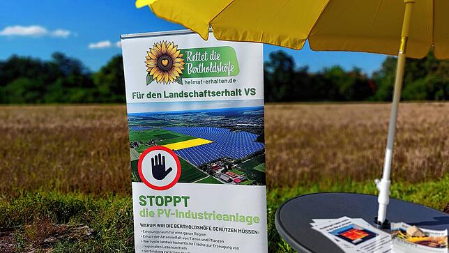 Mit solchen Schriften kämpfen die Anlieger gegen die „PV-Industrieanlage“.