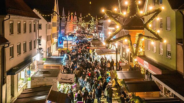 Nach pandemiebedinger Pause verwandelt sich am Wochenende die Hauptstraße Mengen wieder in einen Weihnachtsmarkt mit sinnlichen Düften ...
