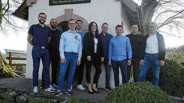 Die Kandidaten der UBV für die Gemeinderatswahlen in Dettighofen vor dem Käppele (von links): Patrick Hauser, Andreas Bernhard, Konrad ...