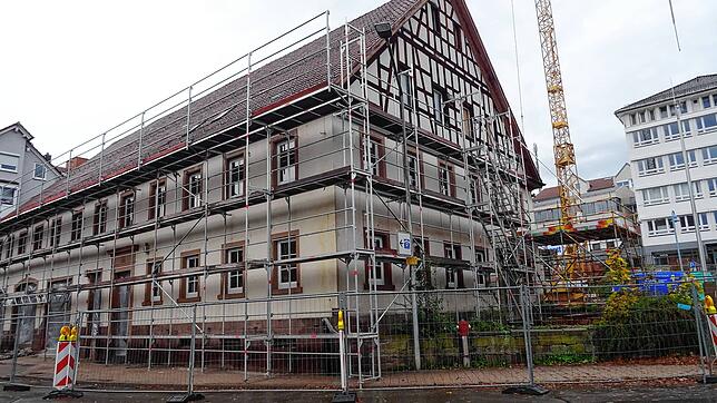 Hier, im &bdquo;Roten Löwen&ldquo; entsteht bald ein Begegnungszentrum.