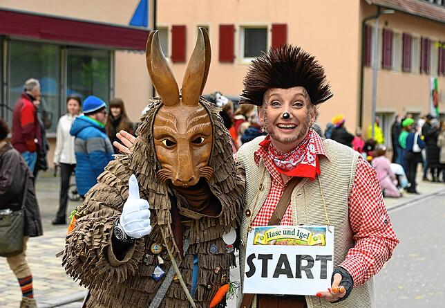 Gute Stimmung beim Umzug in Bodman-Ludwigshafen.