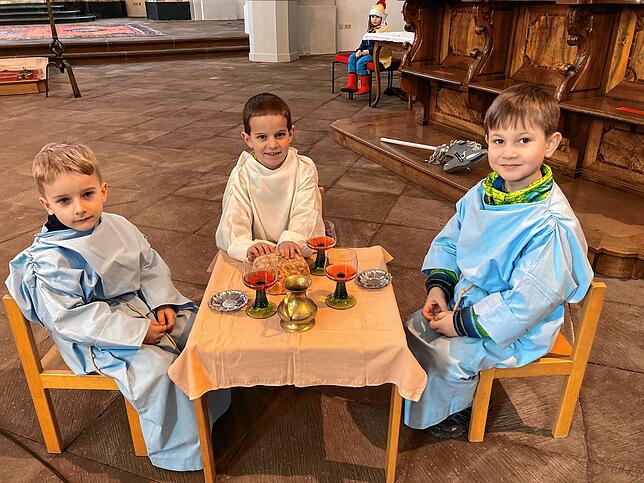 &bdquo;Auf Grund der aktuellen Lage, dürfen die Kinder des Kindergartens Maria Frieden nicht die Passionsgeschichte im ...