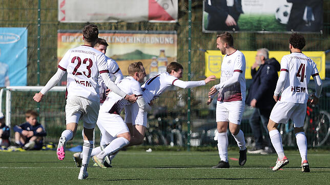 Gleich doppelt Freude hatten Benjamin Büdinger und der SV Deggenhausertal. Der SVD-Stürmer traf zweimal zum 3:1 über den SV Bermatingen.