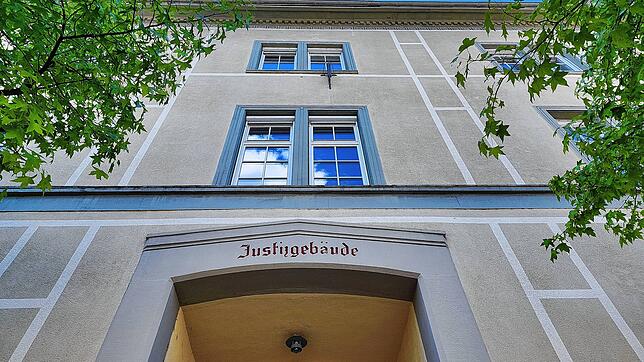 Das Gerichtsgebäude in Waldshut: Dort verhandelt das Landgericht in einem Sicherungsverfahren gegen einen 19-jährigen psychisch kranken ...
