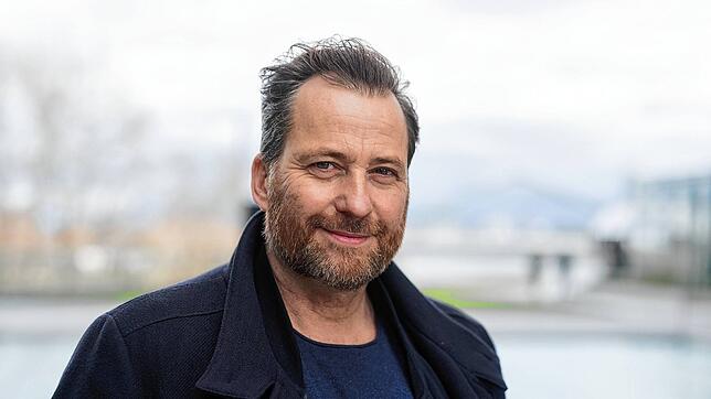 Schauspieler Christian Erdmann im Düsseldorfer Medienhafen. Die Stadt hat der gebürtige Thüringer zu seiner Heimat gemacht.