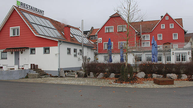 Das Zimmerer Restaurant "Wiesengrund" hat wieder geschlossen. Hinter dem Traditionsgasthaus liegt eine Geschichte mit viel Auf und Ab. ...
