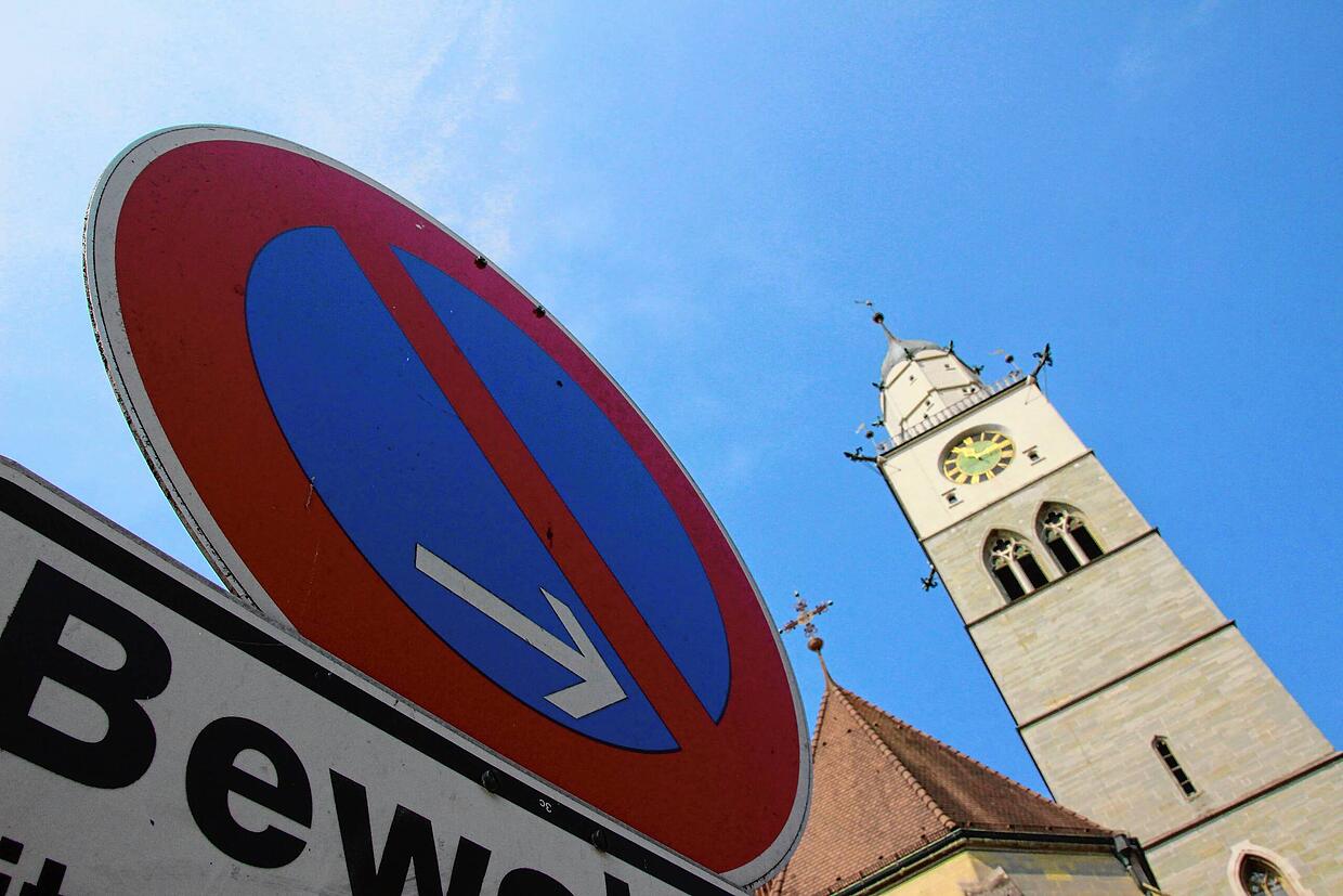 Verkehr - Bundesländer wollen Fahrzeuge mit Kennzeichenscan gegen  Falschparker einsetzen