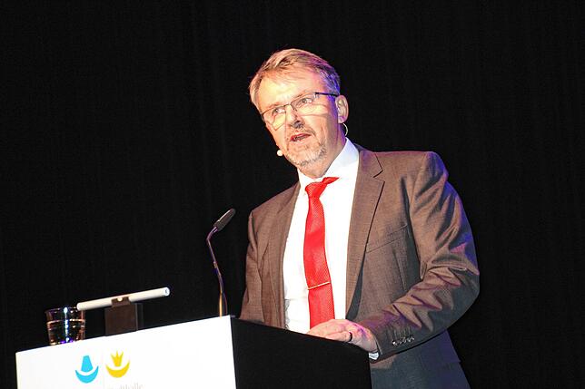 Oberbürgermeister Martin Gruner blickte in seiner Rede auf abgeschlossene Projekte, kommende Herausforderungen und die goldene Hochzeit ...