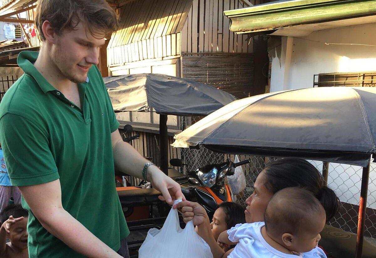 Bonndorf Philippinen Auf Den Philippinen Lernt Philipp Schauble Aus Bonndorf Wie Den Einwohnern Der Schritt In Eine Bessere Zukunft Ermoglicht Wird Sudkurier Online